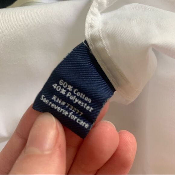 Croft and Borrow Classic Fit NWOT White Button Down Collared Short Sleeve Top - Picture 4 of 6